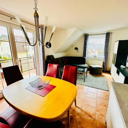 Skolaude, Obergeschoss